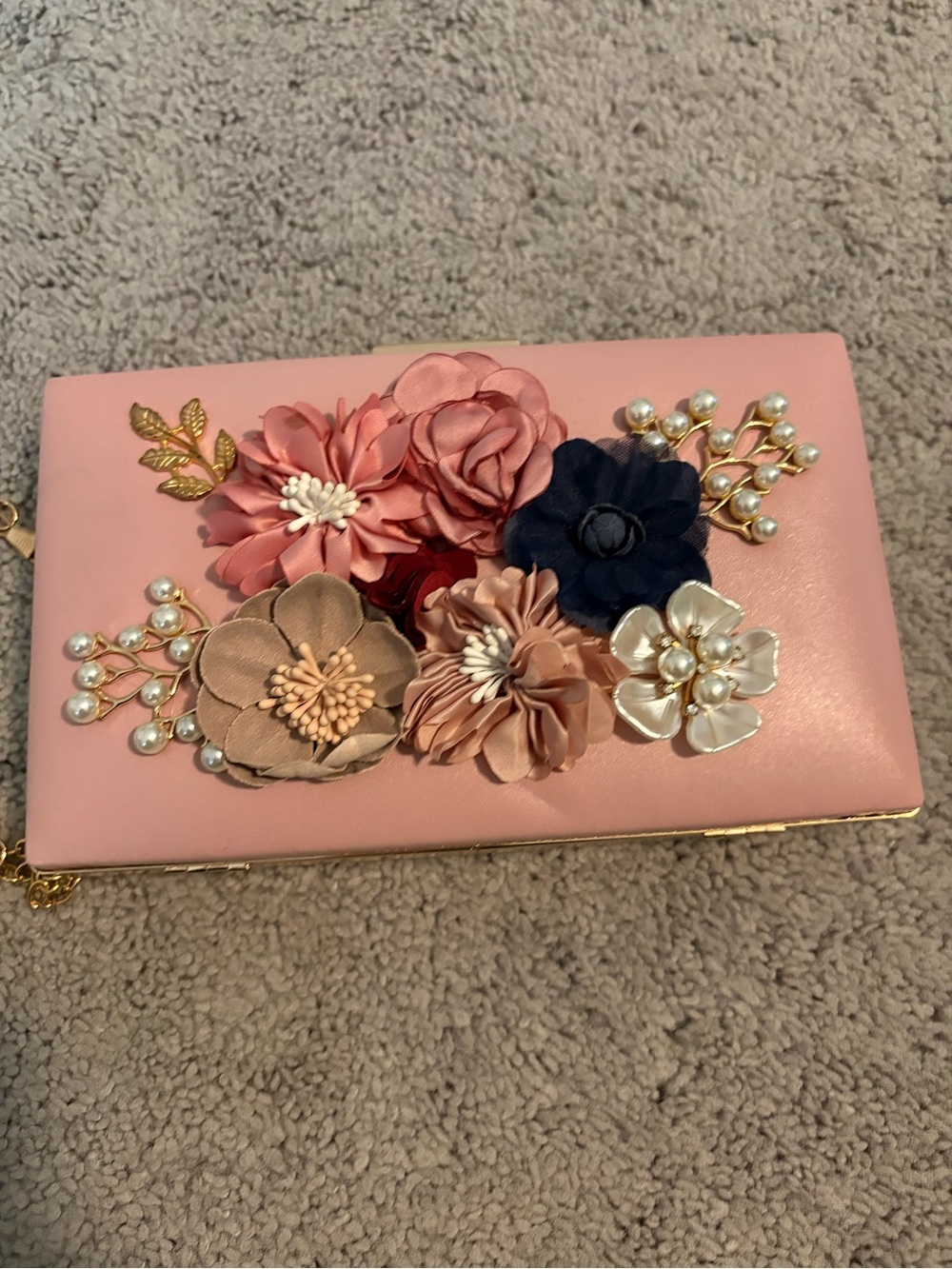 Floral clutch- chain included